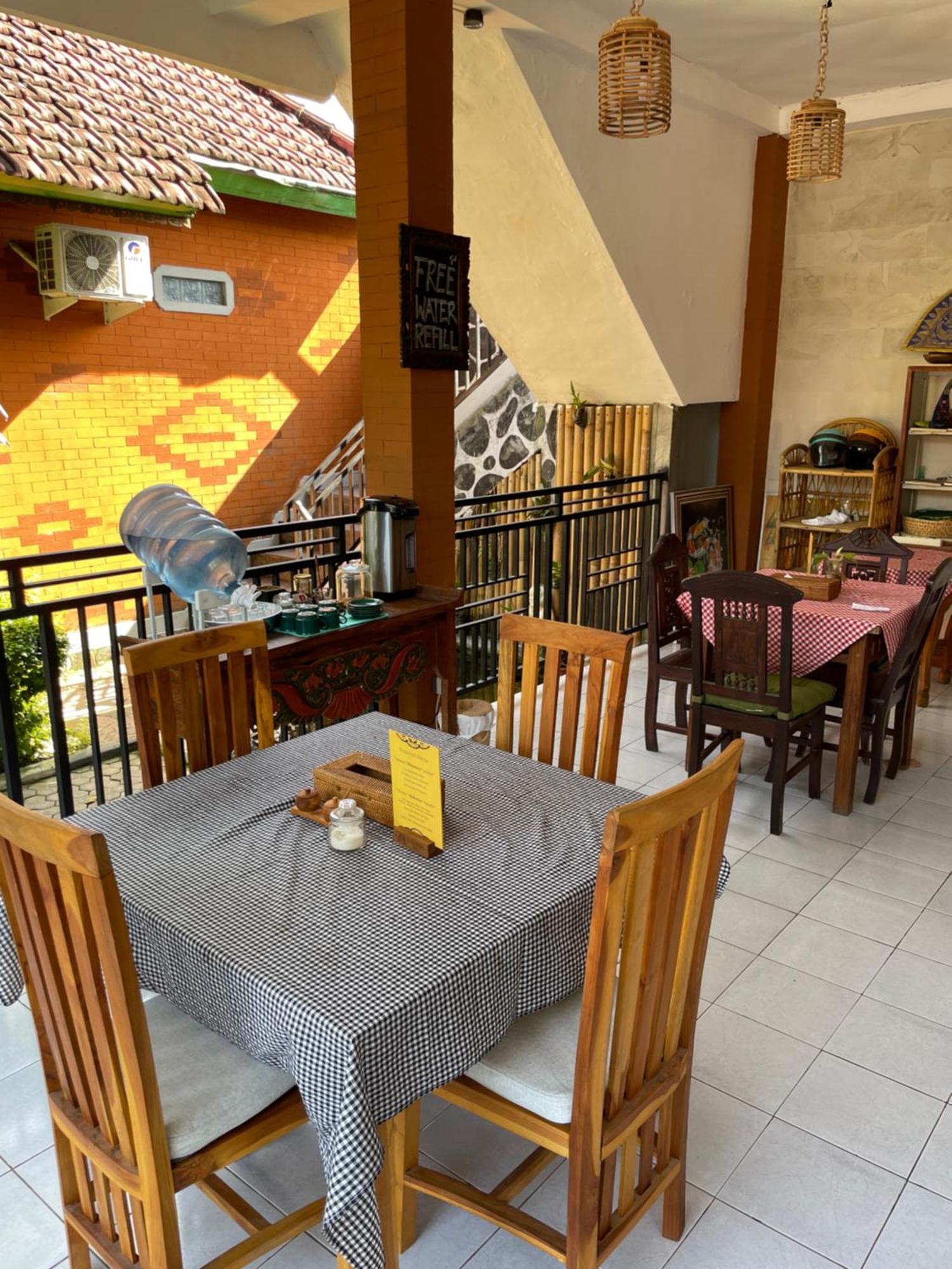 Kubu Elsa Bali Hotel Lovina  Exterior photo